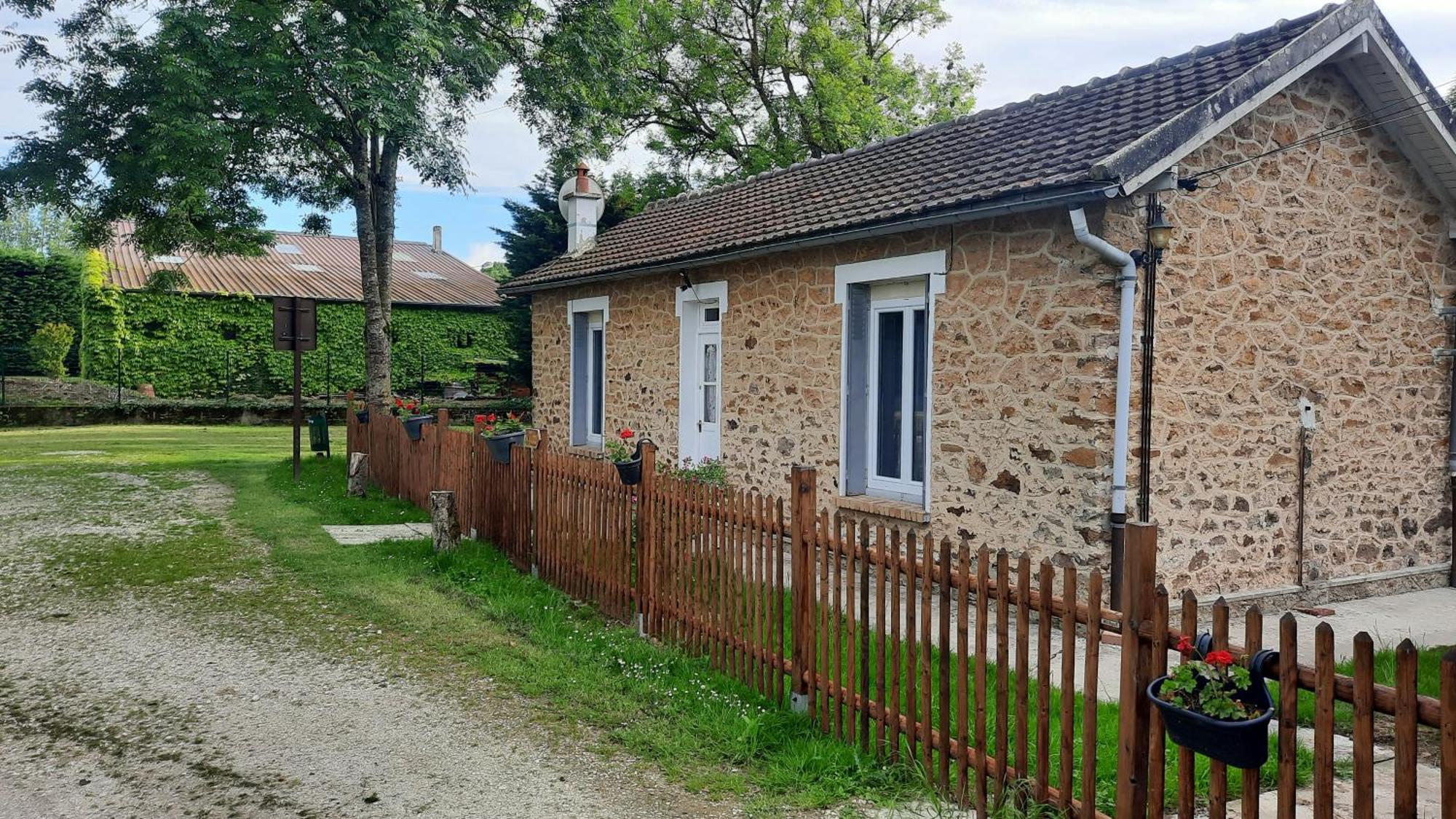 Gite Du Chateau De Chambonnieres Le Plessis-Feu-Aussoux Dış mekan fotoğraf